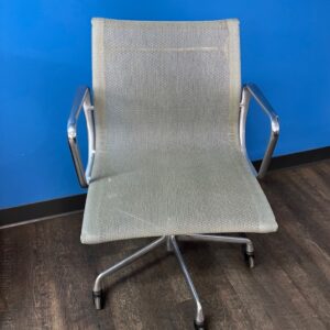 Herman Miller Eames Used Mesh Aluminum Group Management Chair