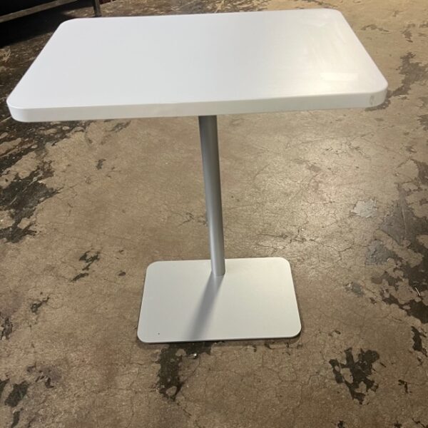 Used Office Desks and Workstations For Sale in Ohio | Office Furniture ...