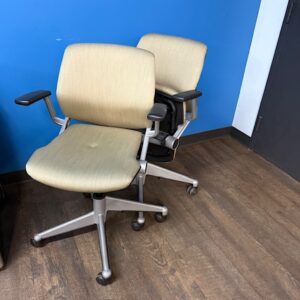 Vecta Nesting Chair